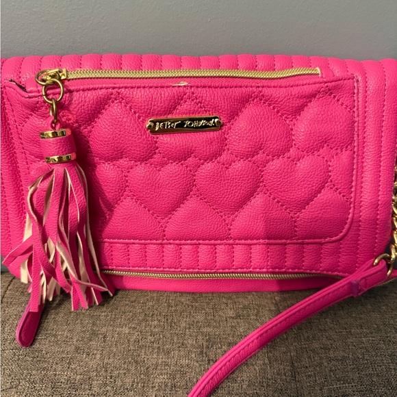 Betsey Johnson Pink Crossbody Bag valentines hearts - Picture 2 of 8